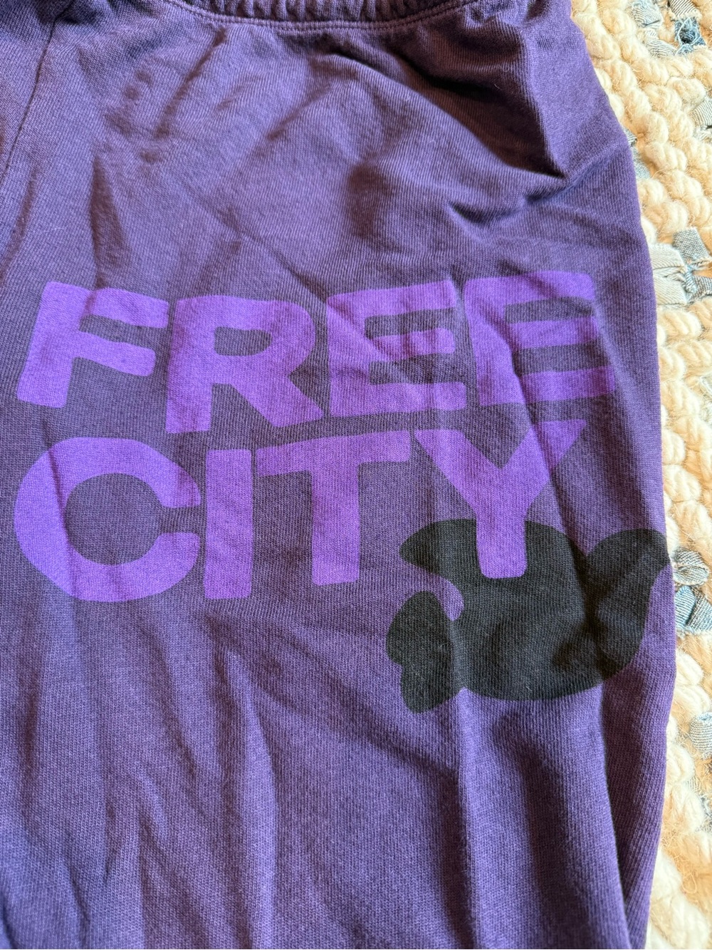 freecity Deep Purple sweatpants - Picture 4 of 5